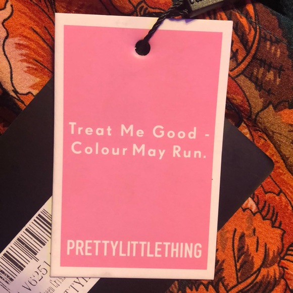 Pretty Little Things Floral Dress - Picture 6 of 6